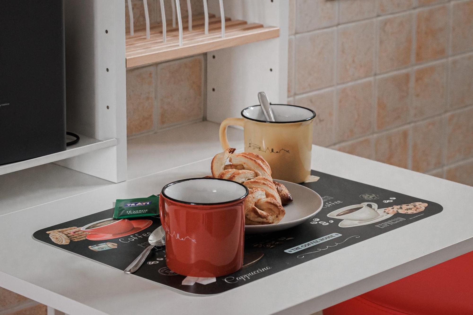 Casetta Ginevra - Close To Metro C Apartamento *